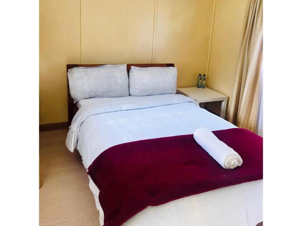 Hotel Royale Health Club Nairobi Esterno foto