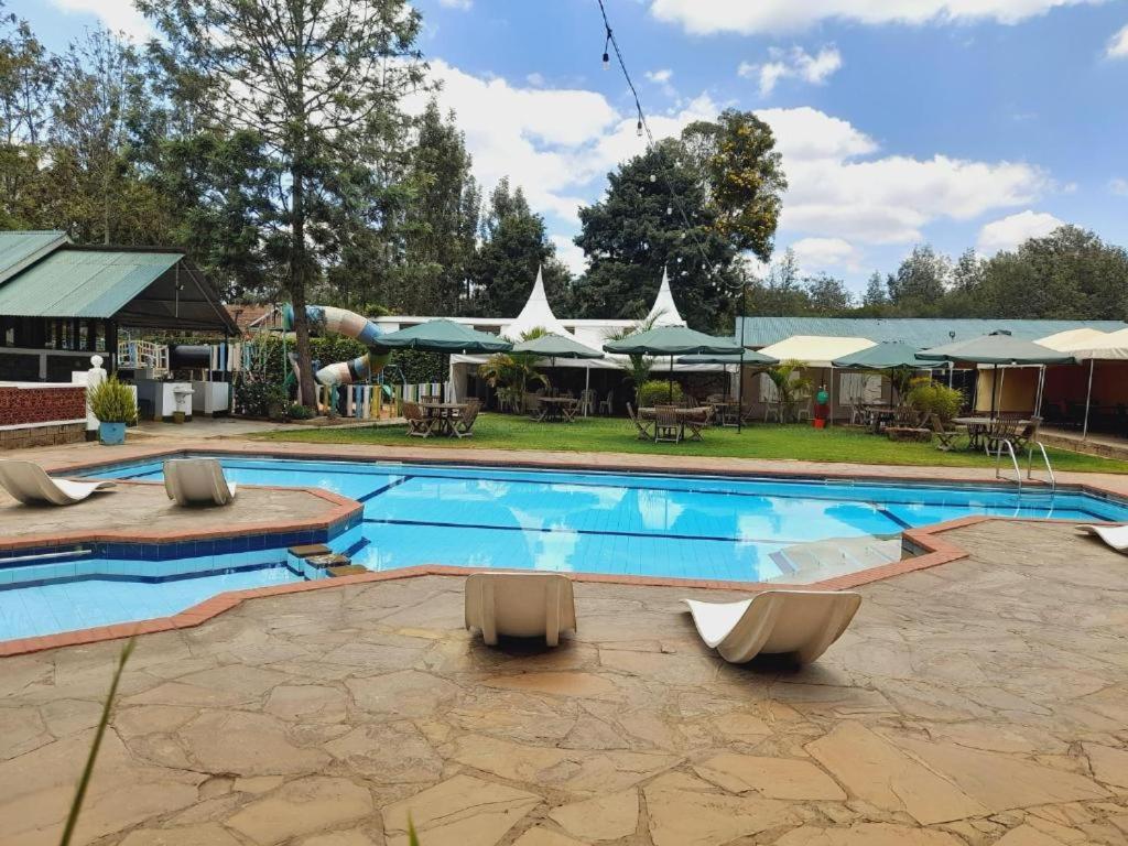 Hotel Royale Health Club Nairobi Esterno foto